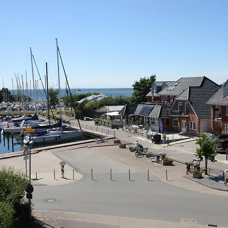 Дом отдыха Fischerhaus Lemkenhafen Lemkenhafen auf Fehmarn
