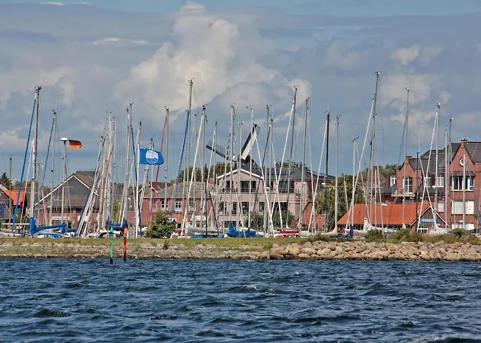 Semesterbostad Fischerhaus Lemkenhafen *